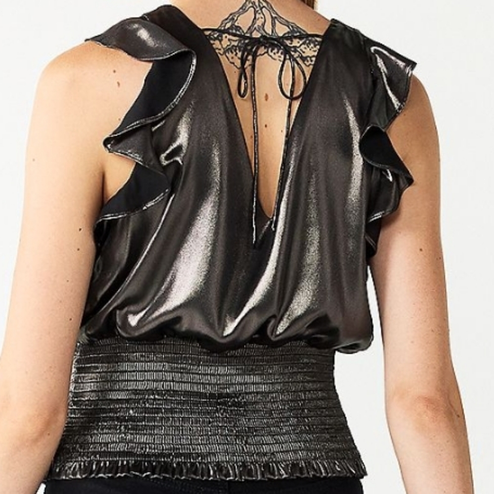 Nine West sleeveless ruffle smocked hem top 🩶 - Picture 1 of 8